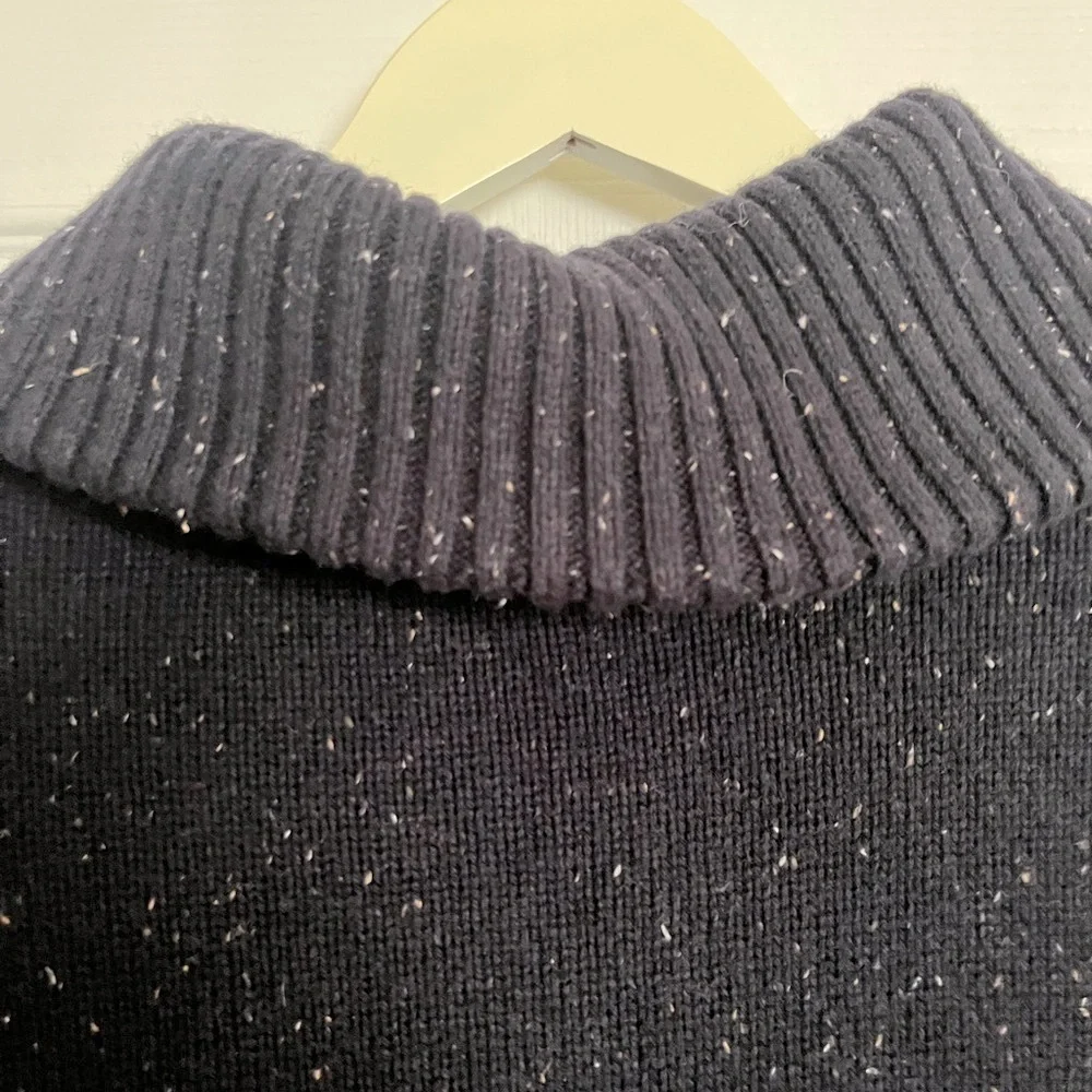 Men's Black Speckled Sweater